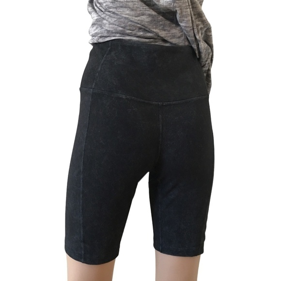 Zella Snow Wash Bike Shorts & Racerback Tank Top Set Fitness Yoga Workout NWOT - Picture 13 of 16